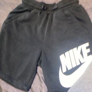 kids(boys) size M nike drawstring shorts